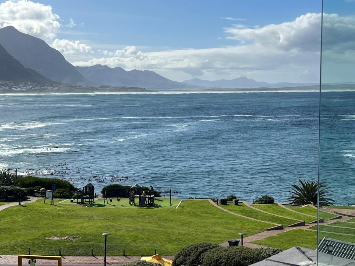 Hermanus Waterfront Apartment No 17 Dış mekan fotoğraf